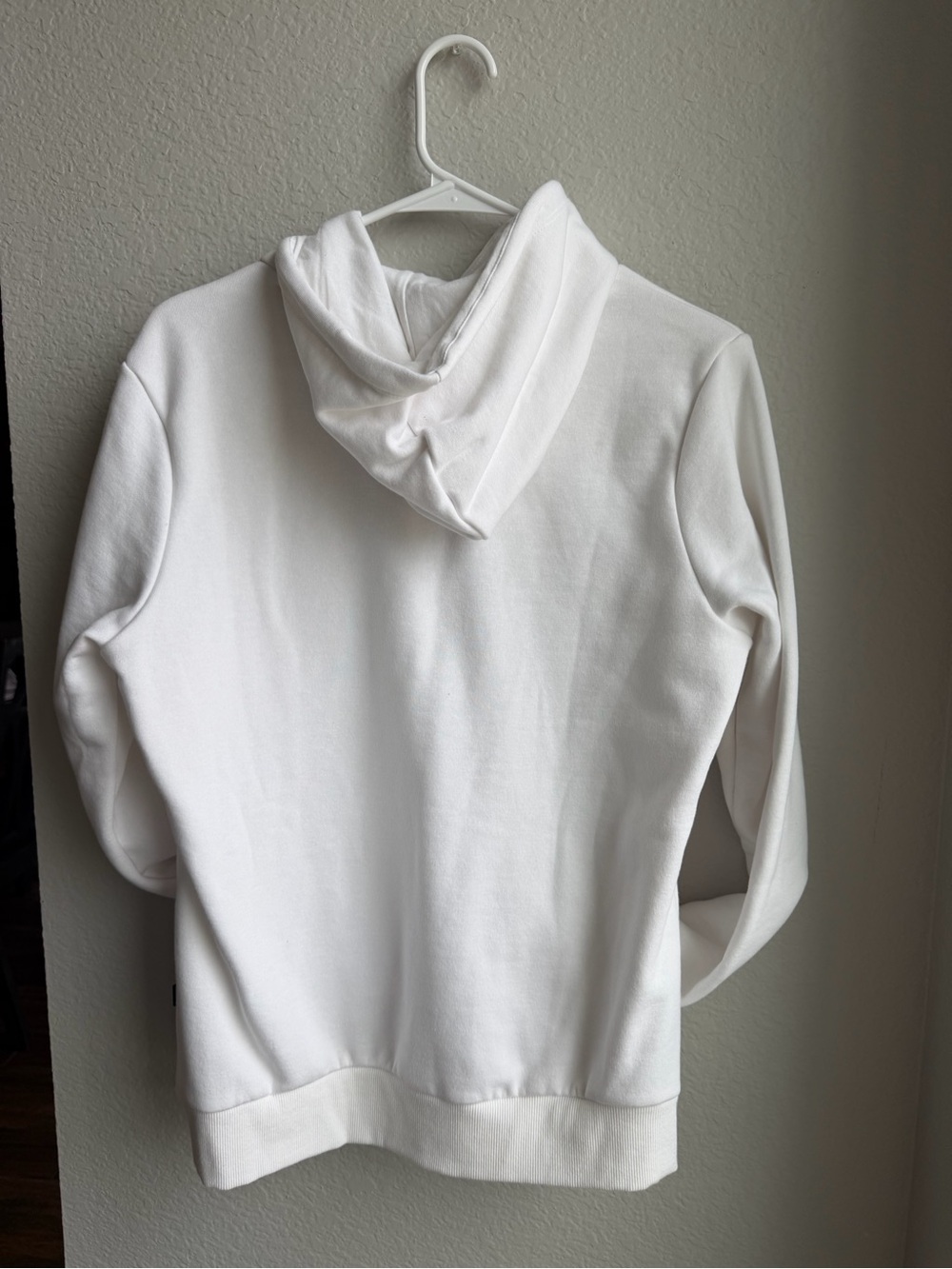 Puma White Hoodie Sweatshirt with Black Logo - Picture 2 of 5